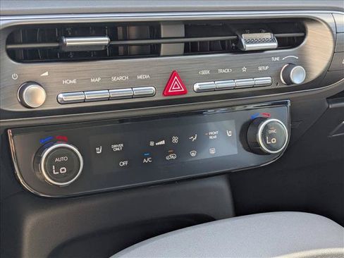 New 2026 Hyundai Palisade FWD Hybrid image 16