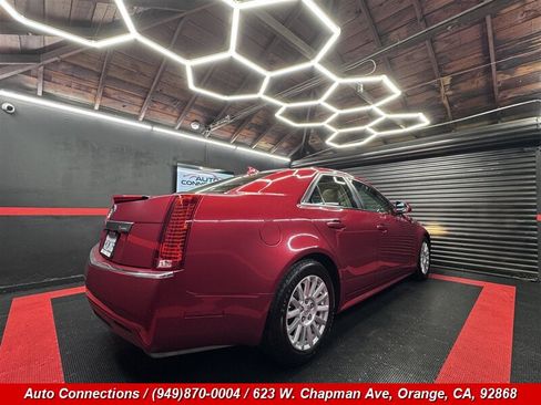 Used 2012 Cadillac CTS Luxury RWD image 3