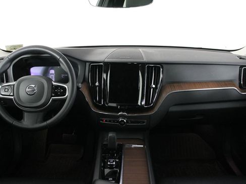 Certified 2023 Volvo XC60 T8 Plus w/ Climate Package AWD/4WD image 7