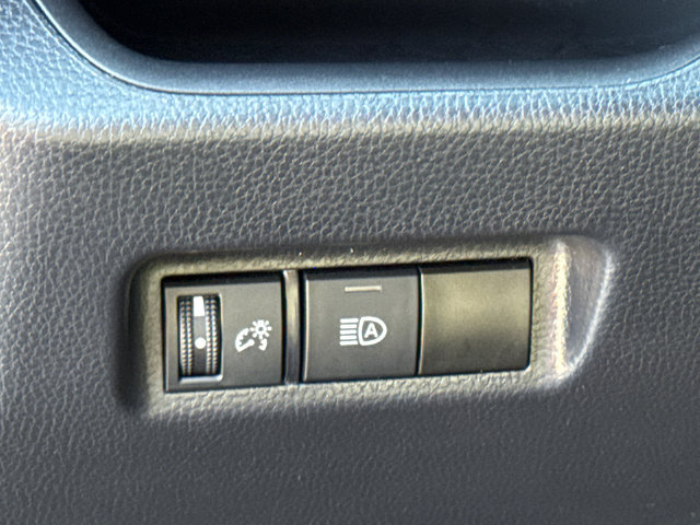 Used 2022 Toyota RAV4 SE AWD/4WD image 22