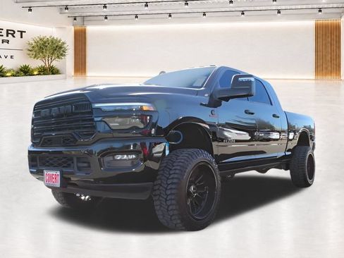 New 2025 RAM 2500 Laramie AWD/4WD image 3