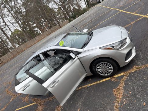 Used 2018 Hyundai Accent SE image 27