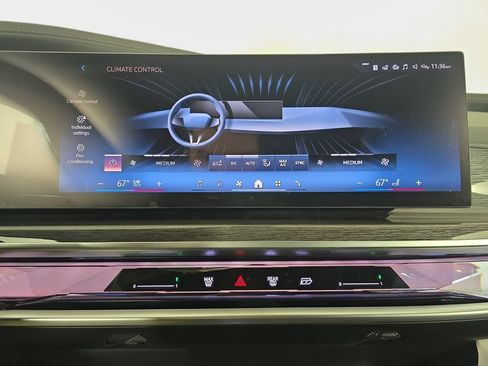 New 2026 BMW i7 xDrive60 w/ Executive Package AWD/4WD image 24