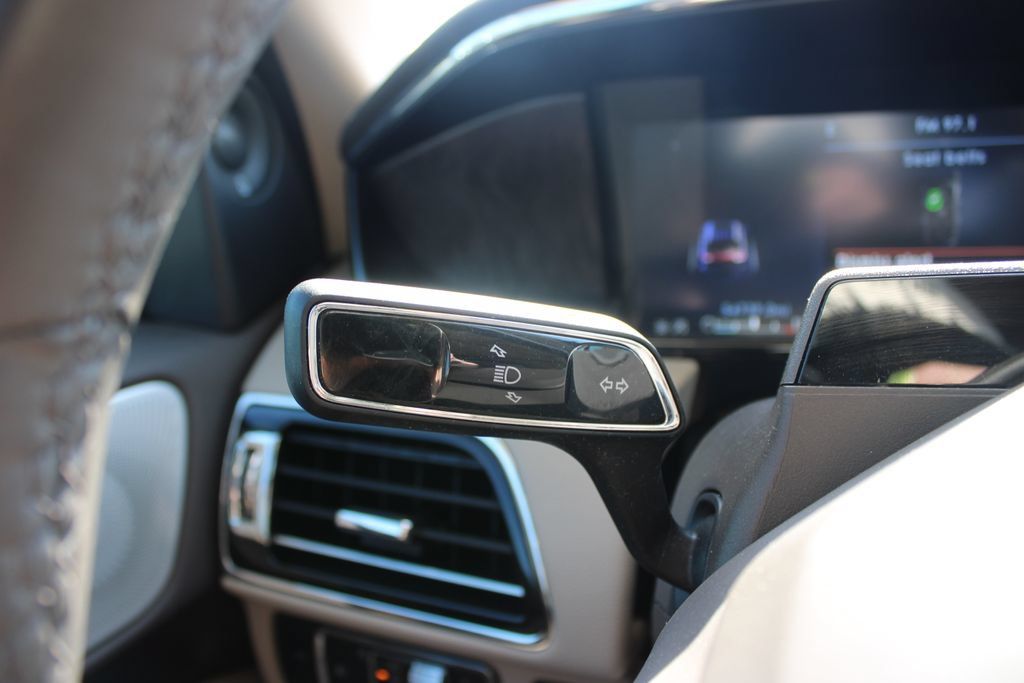 Used 2024 Lincoln Navigator L Reserve AWD/4WD image 37