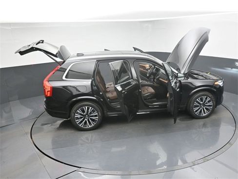 Used 2022 Volvo XC90 T6 Momentum image 50