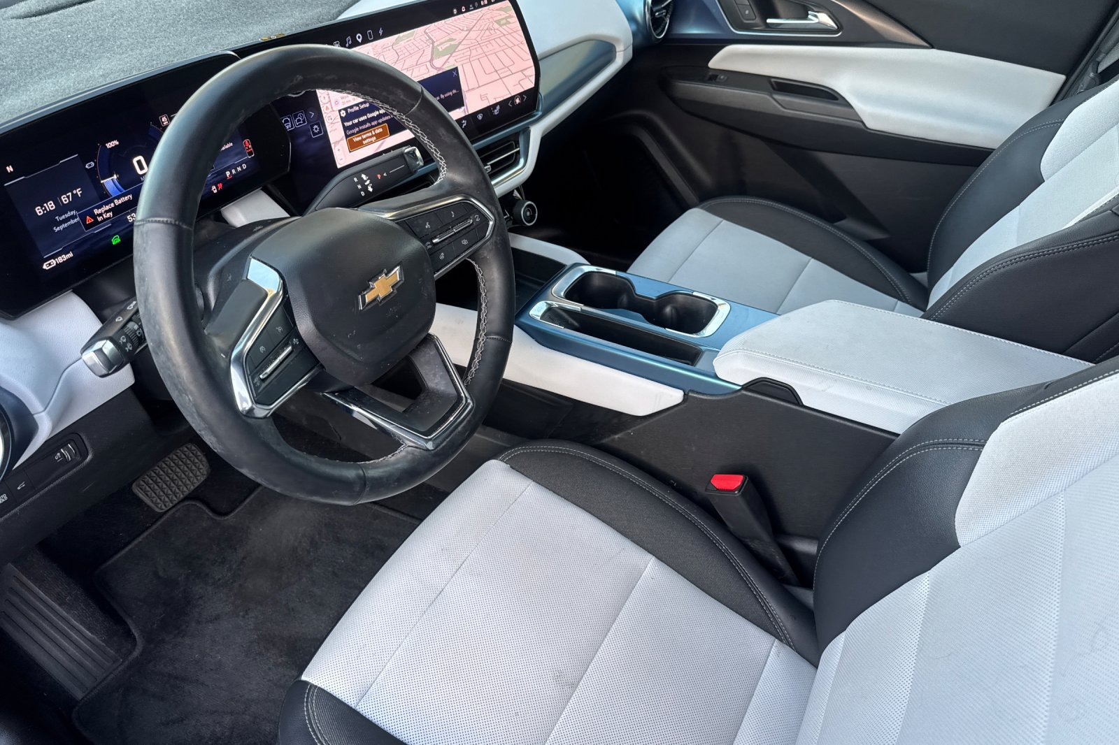 Used 2024 Chevrolet Equinox EV LT FWD image 11