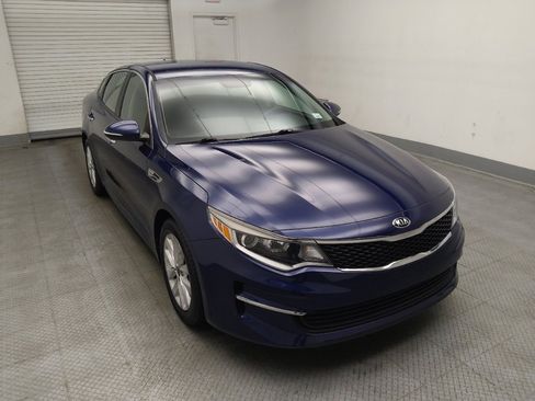 Used 2017 Kia Optima LX w/ Option Group 014 FWD image 13