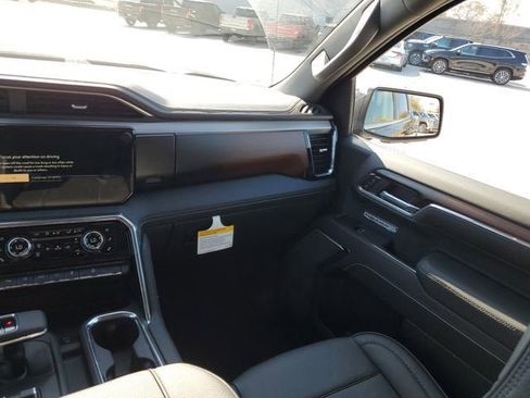 New 2026 GMC Sierra 1500 Denali w/ Denali Reserve Package image 16