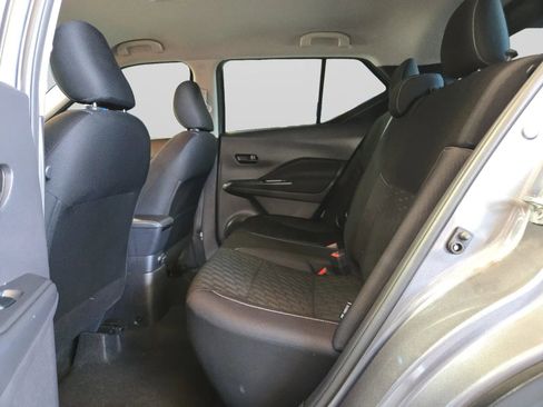 Used 2022 Nissan Kicks S FWD image 24