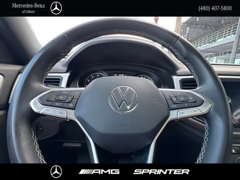Used 2021 Volkswagen Atlas Cross Sport SE w/ Panoramic Sunroof Package FWD image 30