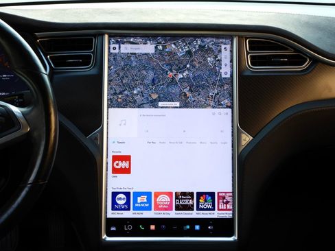 Used 2017 Tesla Model S 75D AWD/4WD image 51
