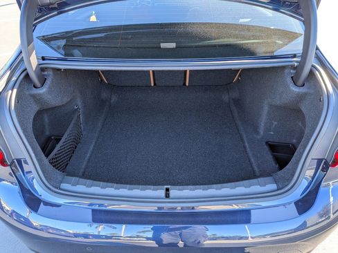 Certified 2023 BMW 330i 330i w/ M Sport Package image 32