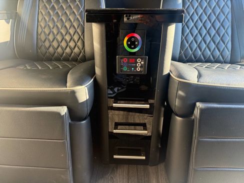 Used 2019 Mercedes-Benz Sprinter 170 image 19