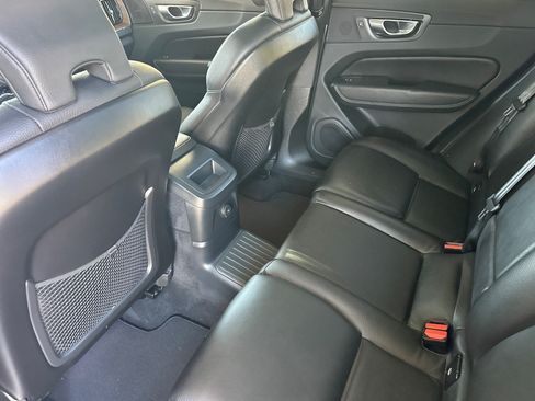Certified 2023 Volvo XC60 T8 Plus AWD/4WD image 15