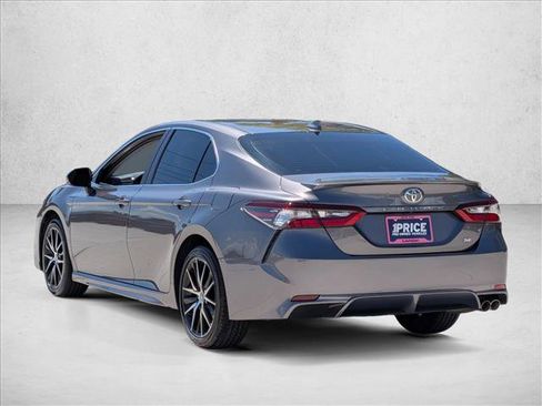 Used 2023 Toyota Camry SE FWD image 8