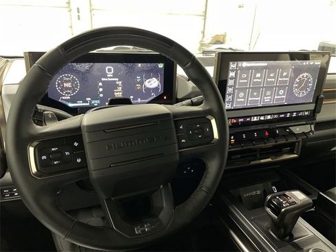 New 2025 GMC Hummer EV 3X w/ Extreme Off-Road Package image 18