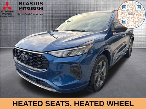 Used 2023 Ford Escape ST-Line w/ Tech Pack #1 AWD/4WD image 4