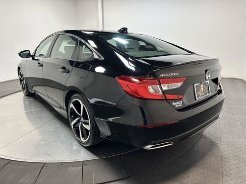 Used 2019 Honda Accord Sport image 9