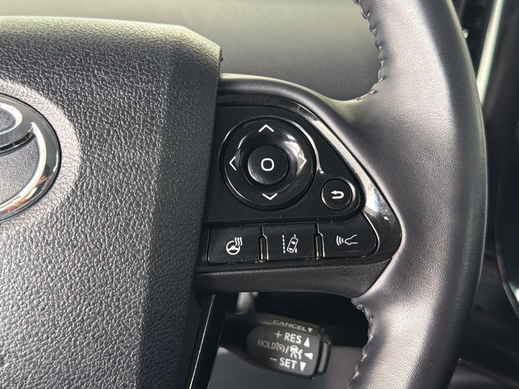 Certified 2020 Toyota Prius Prime Limited FWD image 25