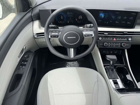 New 2026 Hyundai Tucson SE FWD image 10