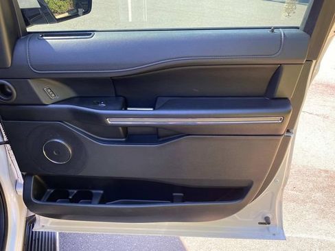 Used 2021 Ford Expedition XLT RWD image 37