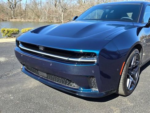 Used 2024 Dodge Charger Daytona R/T w/ Plus Group AWD/4WD image 10