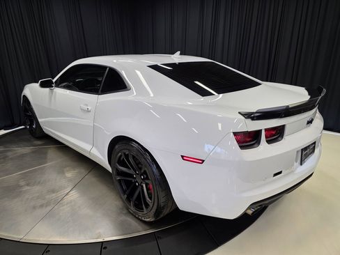 Used 2013 Chevrolet Camaro SS w/ SS Performance Package image 60
