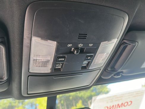 Used 2016 Toyota RAV4 SE AWD/4WD image 11