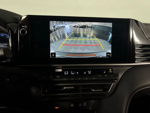 Used 2025 Toyota Camry XSE image 17