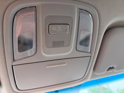 Used 2019 Kia Niro LX FWD image 29