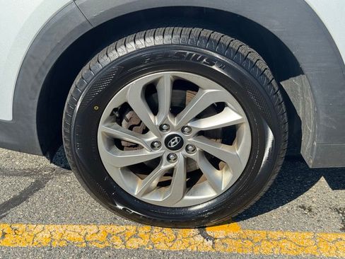Used 2016 Hyundai Tucson SE w/ Option Group 02 AWD/4WD image 10