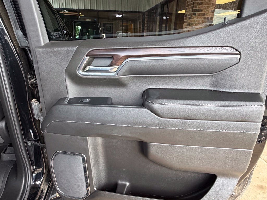 Used 2024 GMC Sierra 1500 SLT AWD/4WD image 34