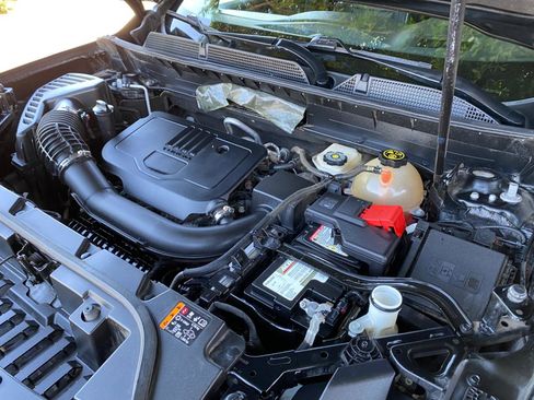 Used 2022 GMC Acadia Denali w/ Denali Ultimate Package FWD image 14