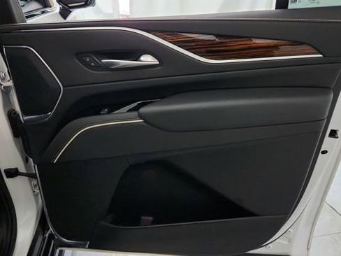 Certified 2021 Cadillac Escalade ESV Luxury image 20