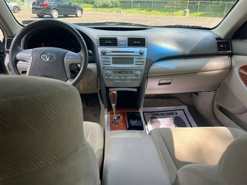 Used 2008 Toyota Camry XLE FWD image 6