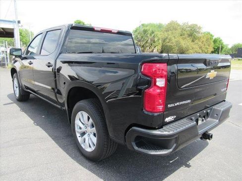 Used 2025 Chevrolet Silverado 1500 Custom image 7