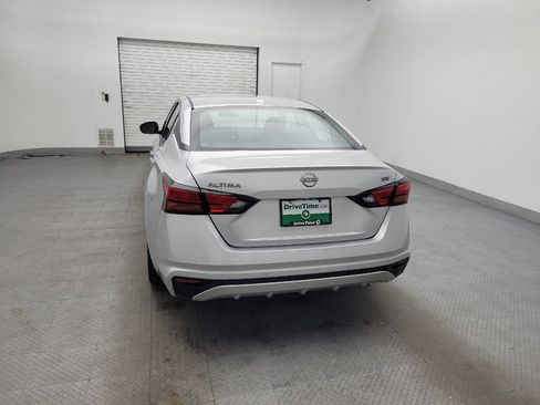 Used 2024 Nissan Altima 2.5 SV image 6