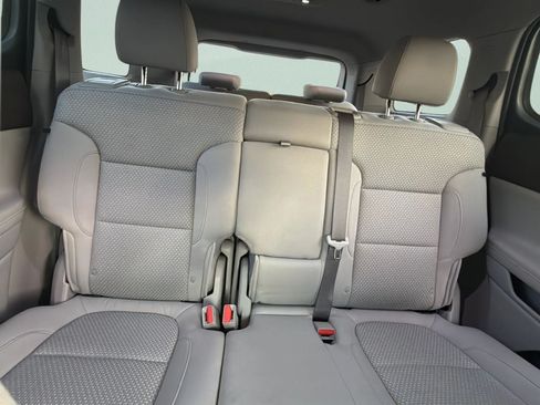 Used 2020 GMC Acadia SLE w/ LPO, Floor Liner Package FWD image 11