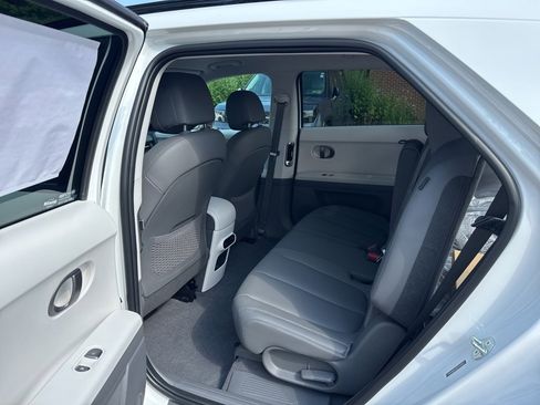 New 2025 Hyundai Ioniq 5 SEL image 15