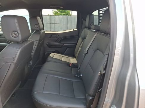 Used 2025 Chevrolet Colorado Trail Boss AWD/4WD image 10