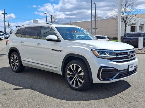 Used 2023 Volkswagen Atlas SEL Premium AWD/4WD image 3