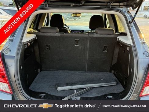 Used 2020 Chevrolet Trax LS w/ Tint and Cruise Package FWD image 28