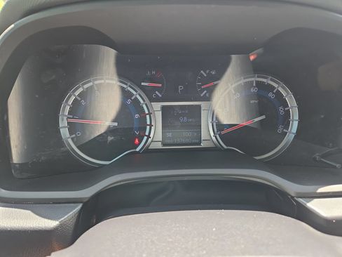 Used 2019 Toyota 4Runner SR5 Premium AWD/4WD image 17