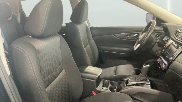 Used 2020 Nissan Rogue SV AWD/4WD image 13