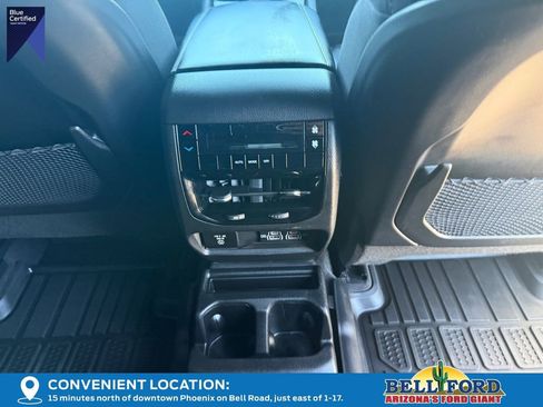 Used 2021 Jeep Grand Cherokee L Laredo image 13