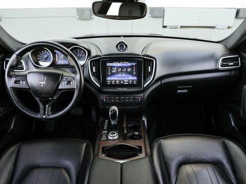 Used 2017 Maserati Ghibli S image 30