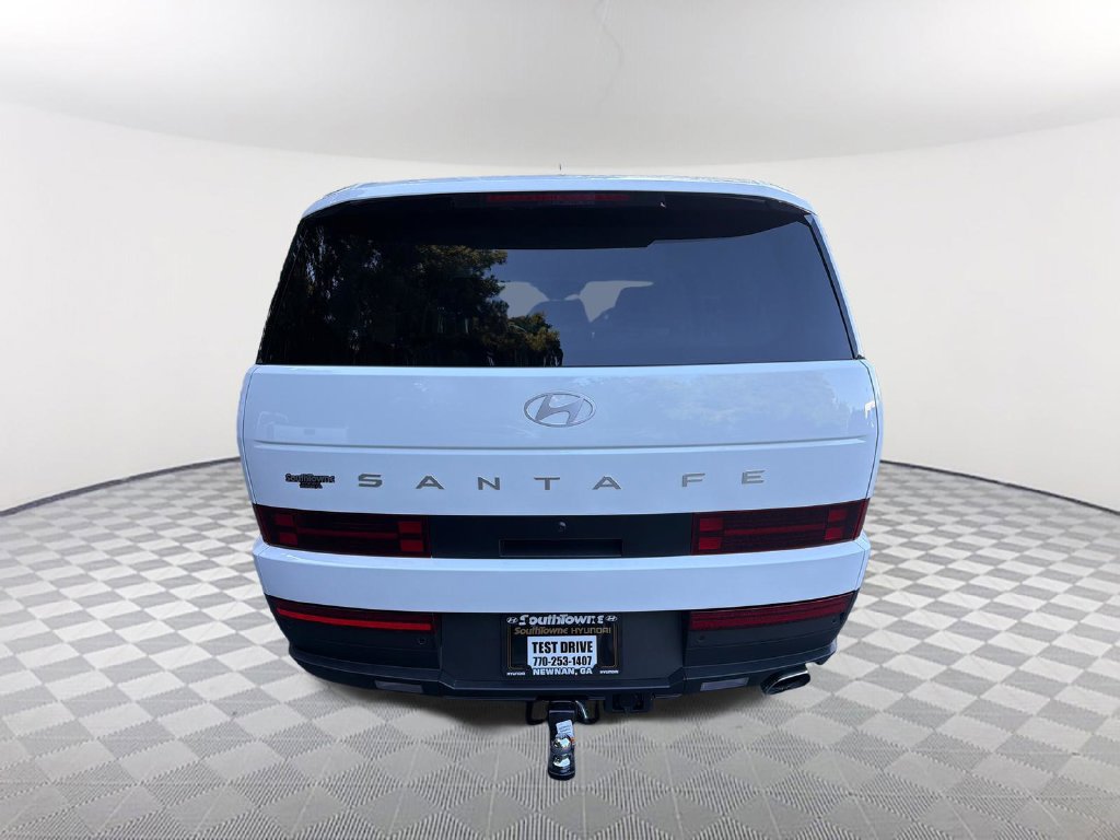 Used 2025 Hyundai Santa Fe SE w/ Tow & Go Package FWD image 6