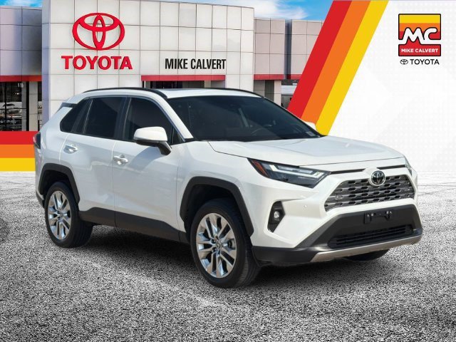 Used 2025 Toyota RAV4 Limited w/ Weather Package AWD/4WD image 7