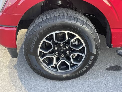 Used 2022 Ford F150 XLT w/ Equipment Group 302A High image 11