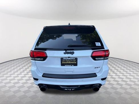 Used 2015 Jeep Grand Cherokee SRT w/ Trailer Tow Group IV AWD/4WD image 6